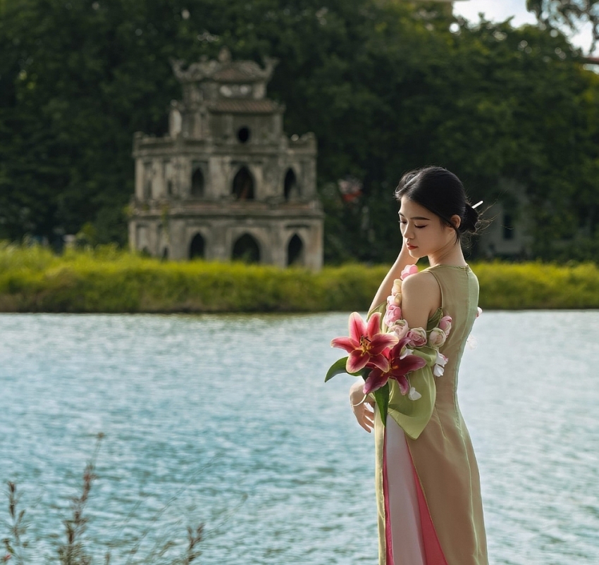 Khám phá Hà Nội mùa thu, 4 trải nghiệm khiến du khách say lòng