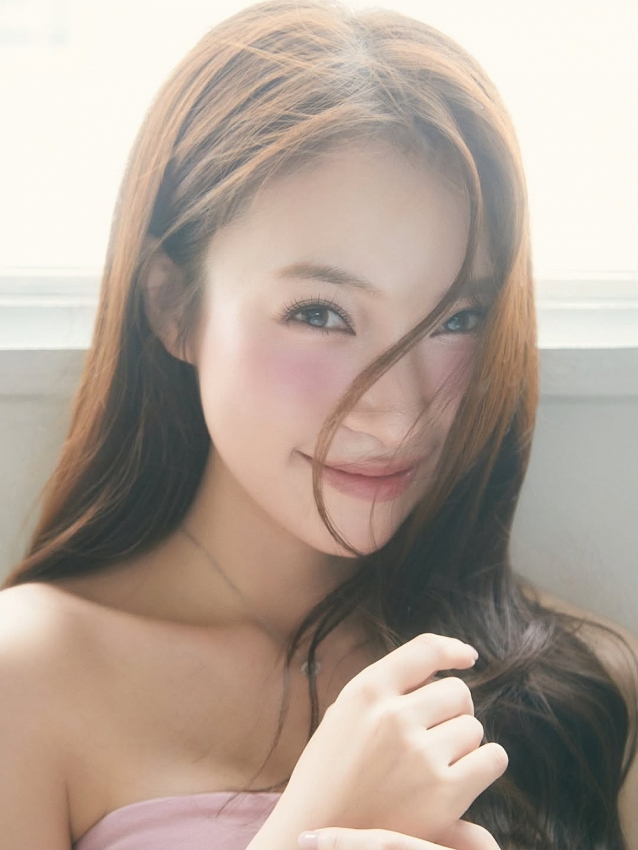 MC Khánh Vy giao diện tiểu thư ngọt ngào khiến fan lụi tim