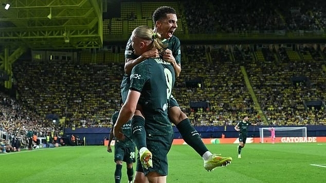 Haaland sánh ngang kỷ lục kinh ngạc của Cristiano Ronaldo