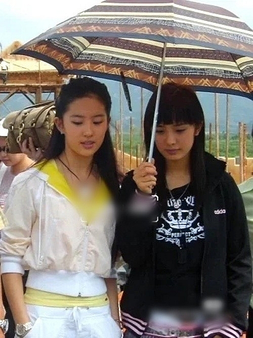 Mối quan hệ gây chú ý giữa Lưu Diệc Phi - Dương Mịch