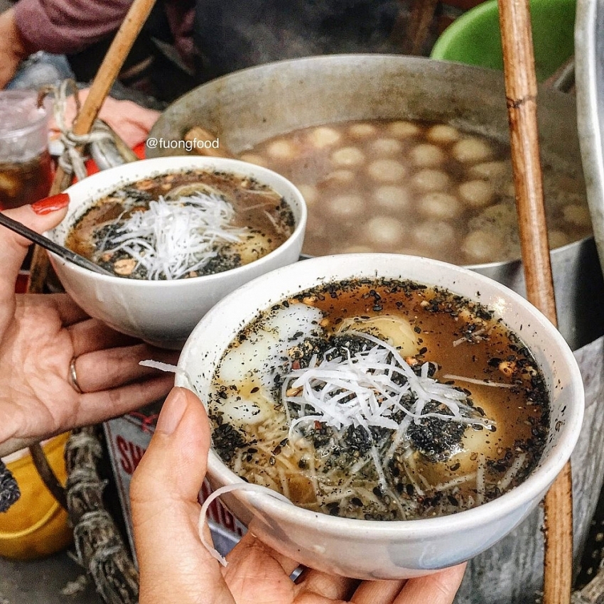 Dạo phố ngày gió mùa, thưởng thức 7 món nóng làm ấm lòng du khách Dạo phố ngày gió mùa, thưởng thức 7 món nóng làm ấm lòng du khách