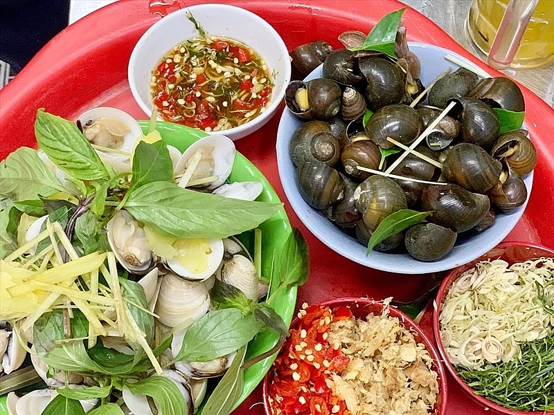 Dạo phố ngày gió mùa, thưởng thức 7 món nóng làm ấm lòng du khách Dạo phố ngày gió mùa, thưởng thức 7 món nóng làm ấm lòng du khách