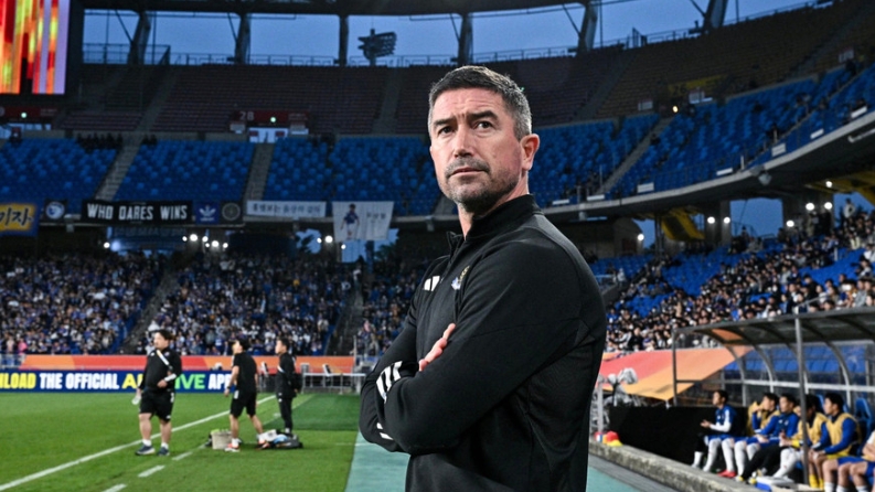 Hà Nội FC dưới "triều đại" Harry Kewell: Áp lực, thích nghi và xây dựng bản sắc
