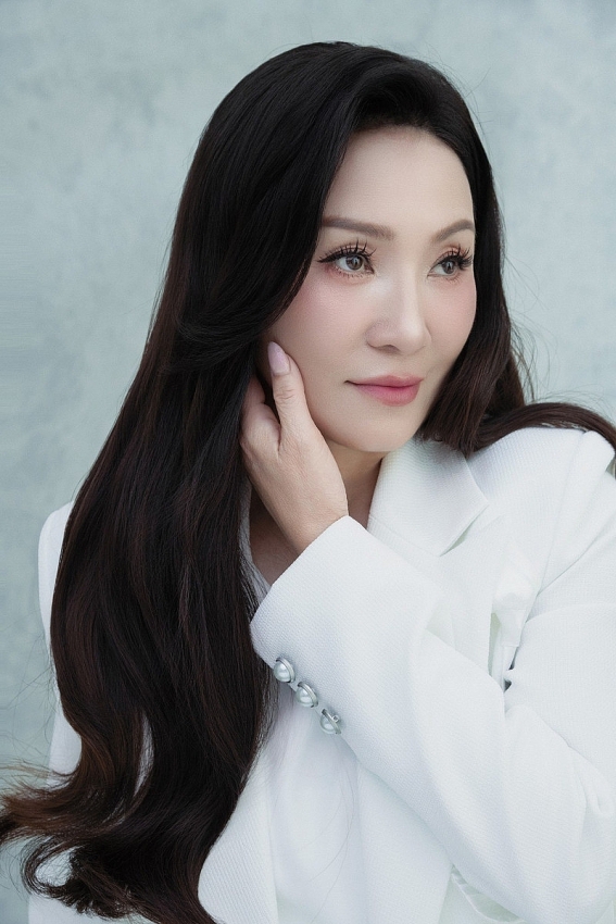 Việt Hương cùng Hồng Đào khiến fan trầm trồ với vẻ đẹp vượt thời gian Việt Hương cùng Hồng Đào khiến fan trầm trồ với vẻ đẹp vượt thời gian