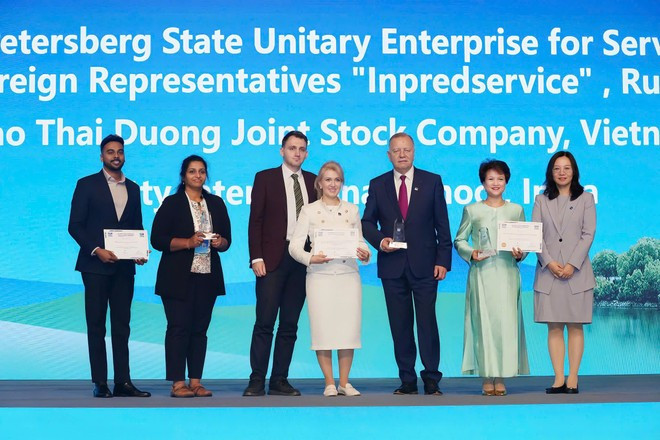 Sao Thái Dương là đại diện y tế Việt Nam duy nhất nhận Giải thưởng Chất lượng xuất sắc châu Á – Thái Bình Dương 2025 Sao Thái Dương là đại diện y tế Việt Nam duy nhất nhận Giải thưởng Chất lượng xuất sắc châu Á – Thái Bình Dương 2025