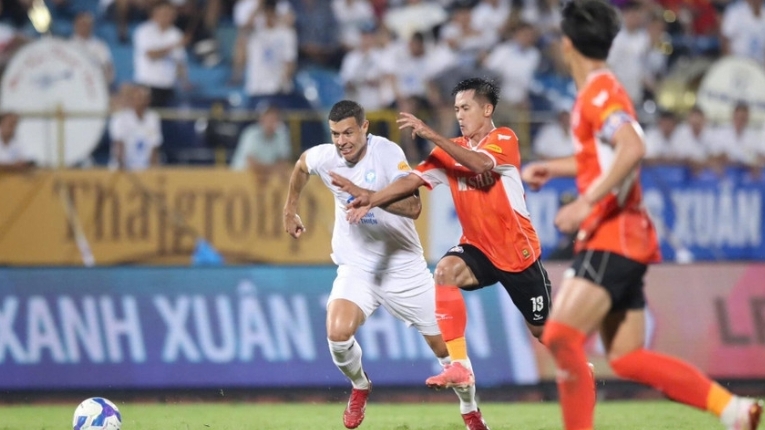 Thép Xanh Nam Định bất phân thắng bại SHB Đà Nẵng