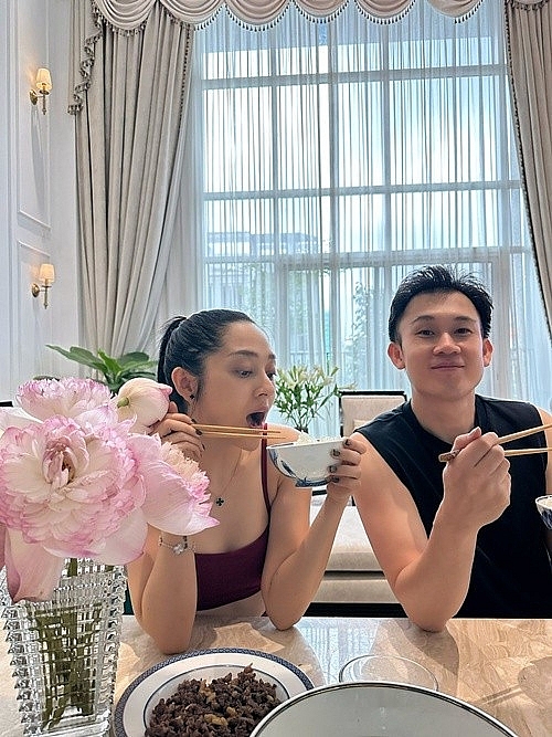 Dương Triệu Vũ - Bảo Anh thân thiết ra sao? Dương Triệu Vũ - Bảo Anh thân thiết ra sao?