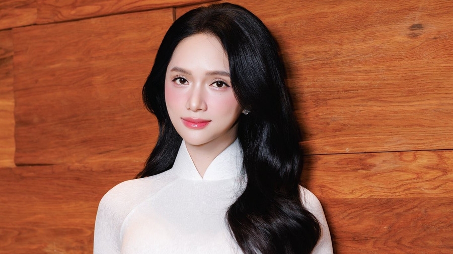 Hương Giang ủng hộ 100 triệu đồng giúp miền Trung vượt qua trận lũ lịch sử