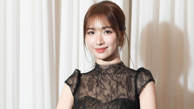 Hòa Minzy gây "bão" khi ẩn ý về chuyện kết hôn, hé lộ dàn khách mời chất lượng