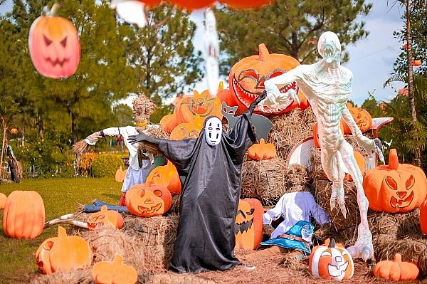 Những địa điểm Halloween rùng rợn nhất thế giới khiến du khách mê hoặc