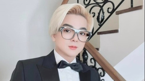 Biết gì về ca sĩ Vũ Hà trước cáo buộc đánh bạc?