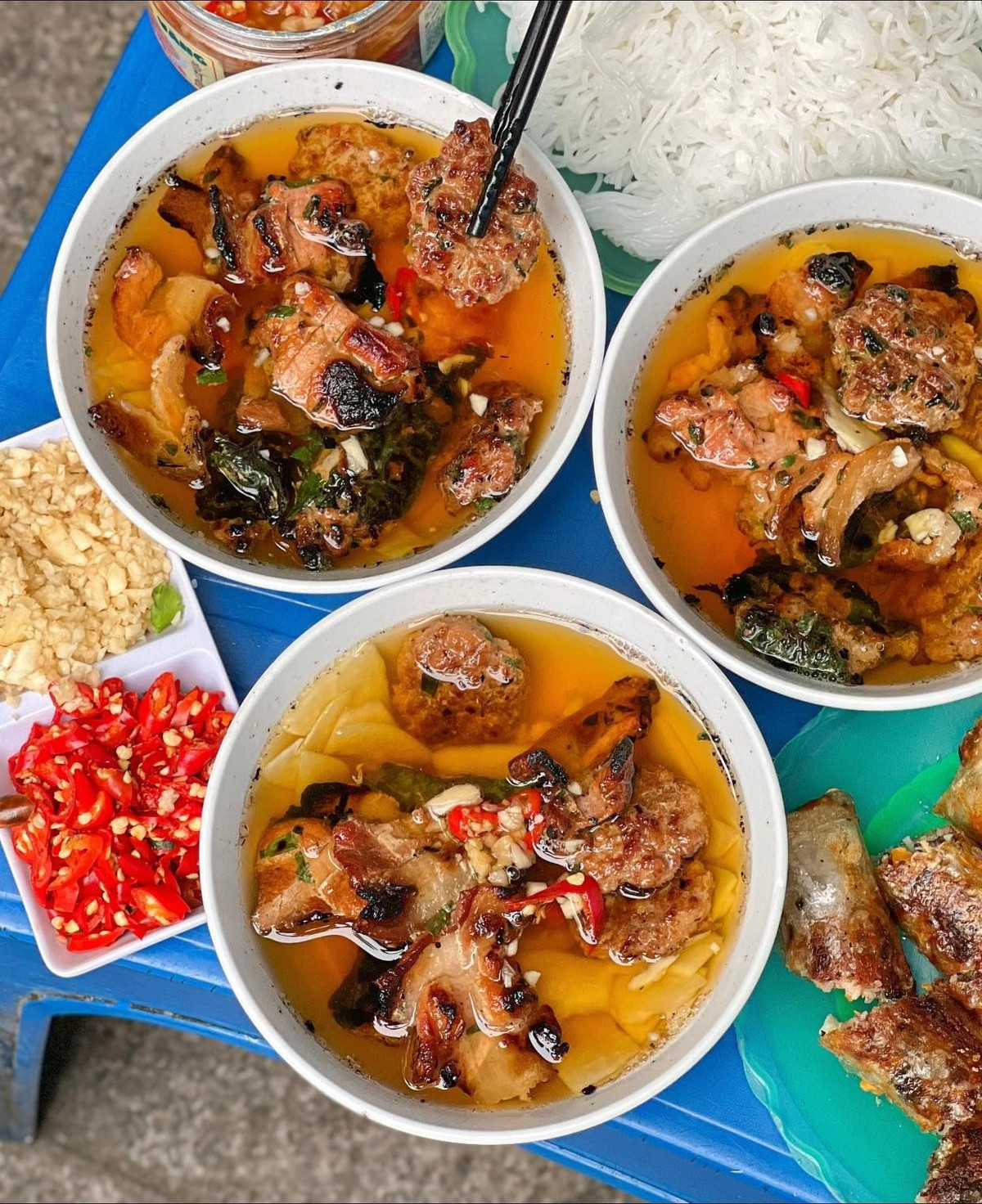 Food tour mùa thu Hà Nội với loạt món ngon không thể bỏ lỡ