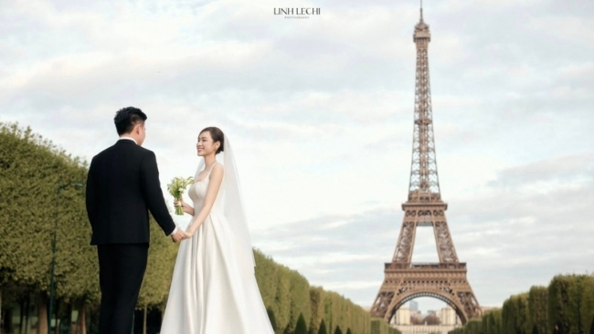 Hoa hậu Đỗ Thị Hà tung ảnh cưới lãng mạn bên trời Âu khiến fan ngỡ ngàng