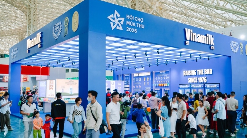 Vinamilk lan tỏa giá trị thương hiệu Việt tại Hội chợ Mùa Thu 2025