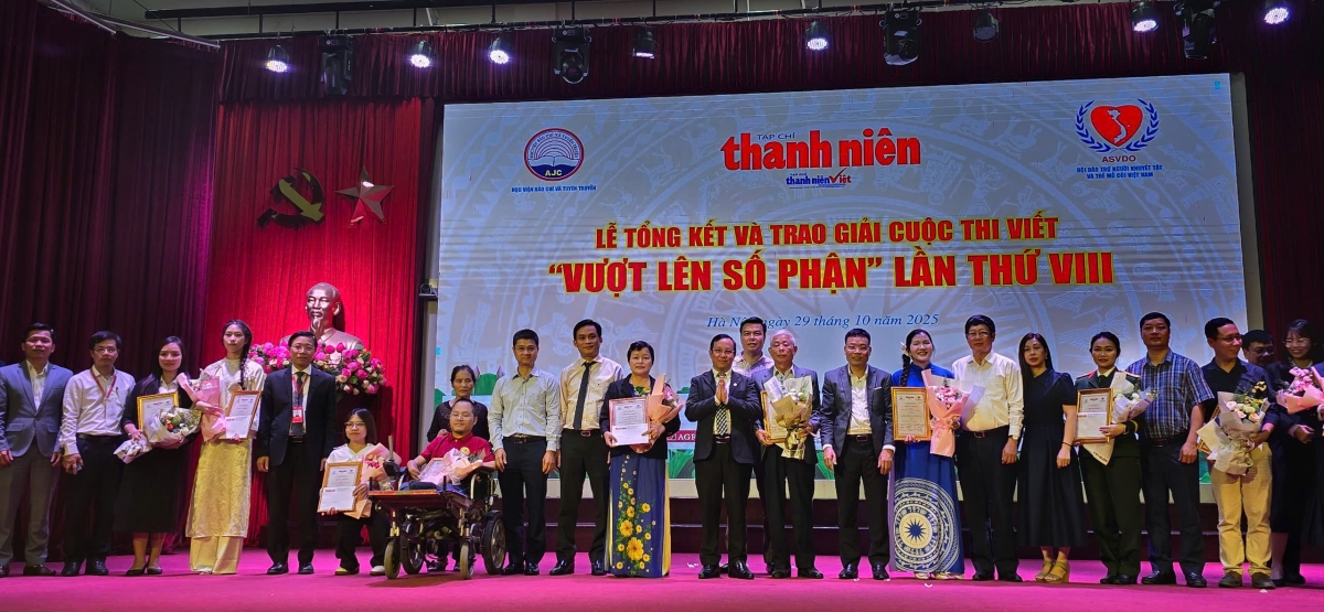 Trao giải Cuộc thi viết “Vượt lên số phận” lần thứ VIII: Tôn vinh nghị lực và khát vọng sống
