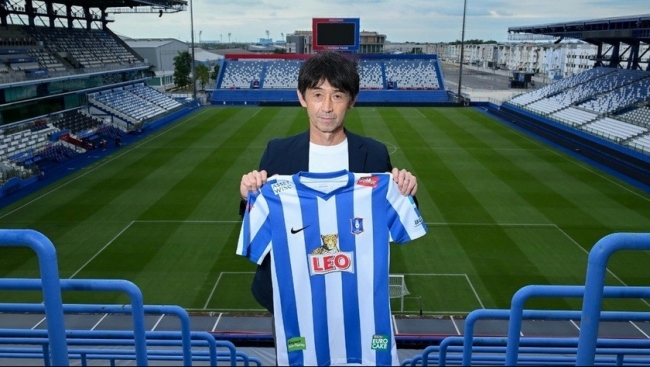 Vừa bị Thái Lan sa thải, HLV Nhật Bản đã có việc mới