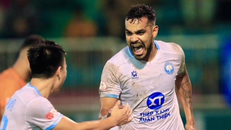 Nam Định bất phân thắng bại với Hoàng Anh Gia Lai