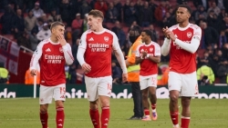 Arsenal vẫn kém xa kỷ lục giữ sạch lưới của Liverpool