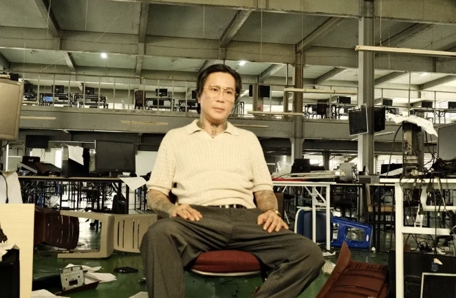 Danis Nguyễn: Từ nghệ sĩ xăm hình tới ông trùm phản diện ‘Trại buôn người’