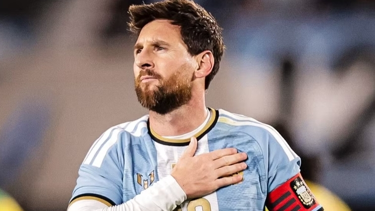 Messi khép lại 21 năm khoác áo đội tuyển Argentina
