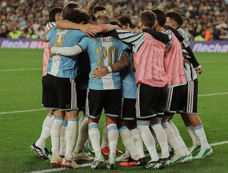 Messi khép lại 21 năm khoác áo đội tuyển Argentina