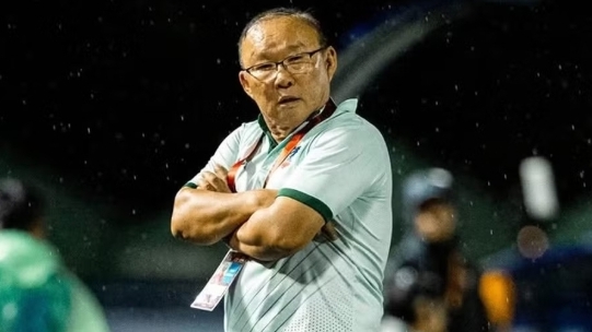 HLV Park Hang-seo gặp khó tại Thái Lan