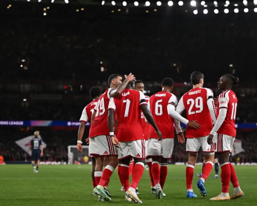7 phút bùng nổ của Arsenal ở Champions League