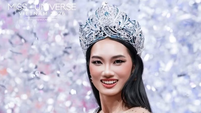 Hoa hậu Quỳnh Anh xin lỗi, nhận bài học về ồn ào tin nhắn