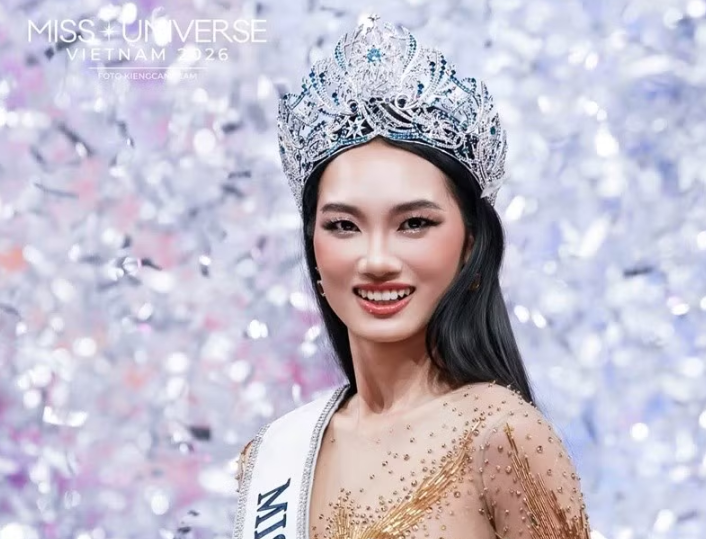 Hoa hậu Quỳnh Anh xin lỗi, nhận bài học về ồn ào tin nhắn