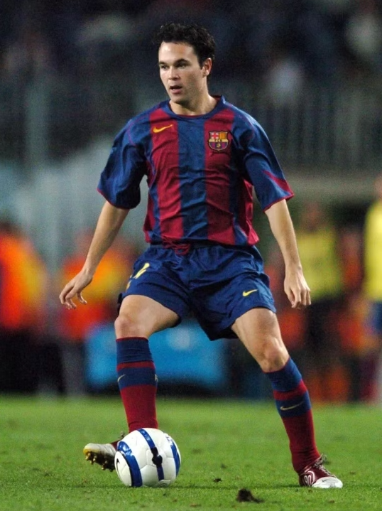 Đồng đội của Messi 22 năm trước giờ ra sao?
