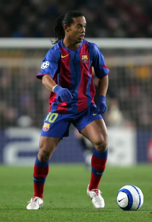Đồng đội của Messi 22 năm trước giờ ra sao?
