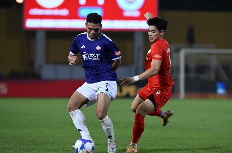 Hà Nội FC thắng trận derby Thủ đô, Công an Hà Nội mất ngôi đầu V.League