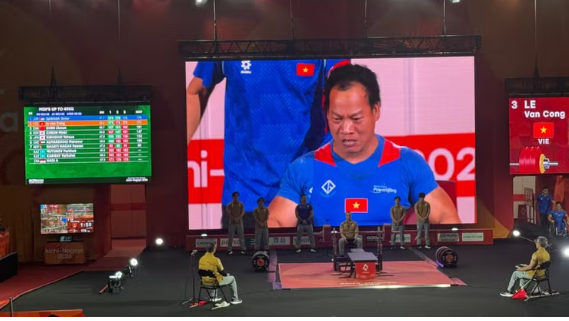 Lê Văn Công "mở hàng" huy chương cho thể thao người khuyết tật Việt Nam
