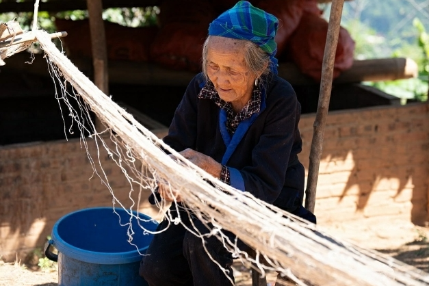 Giữ sắc chàm giữa mùa vàng Lao Chải (Lào Cai)