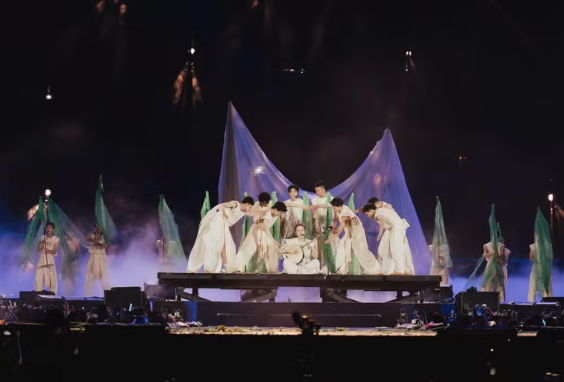 Dấu ấn văn hóa trong concert “Anh trai vượt ngàn chông gai 2026”