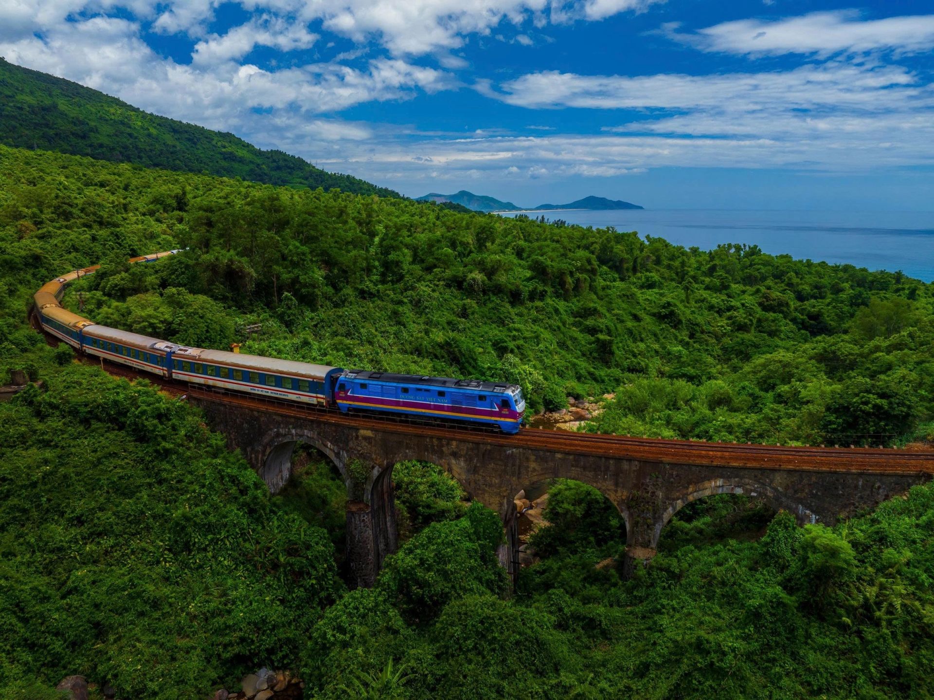 Hai chuyến tàu Việt Nam lọt top 20 đẹp nhất thế giới năm 2026