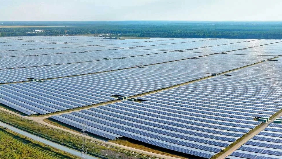 Khủng hoảng Trung Đông đẩy nhanh quá trình chuyển dịch năng lượng carbon thấp