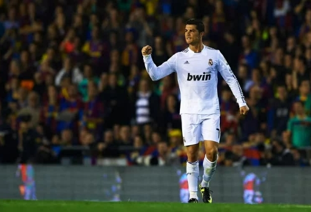 Nhìn lại 5 trận El Clásico kinh điển đi vào lịch sử bóng đá