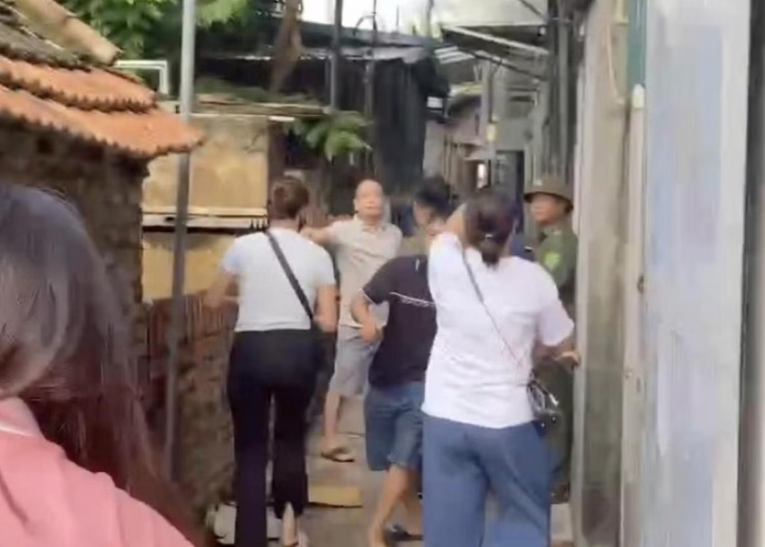 Vụ bao bì thực phẩm lạ ở trường Hoài Đức, Sở GD&amp;ĐT Hà Nội chỉ đạo khẩn