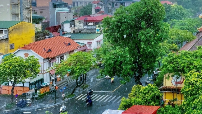 Dự báo thời tiết đêm nay và ngày mai 31/10: Hà Nội và các khu vực trên cả nước