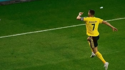 Ronaldo giải cơn khát hat-trick sau 908 ngày