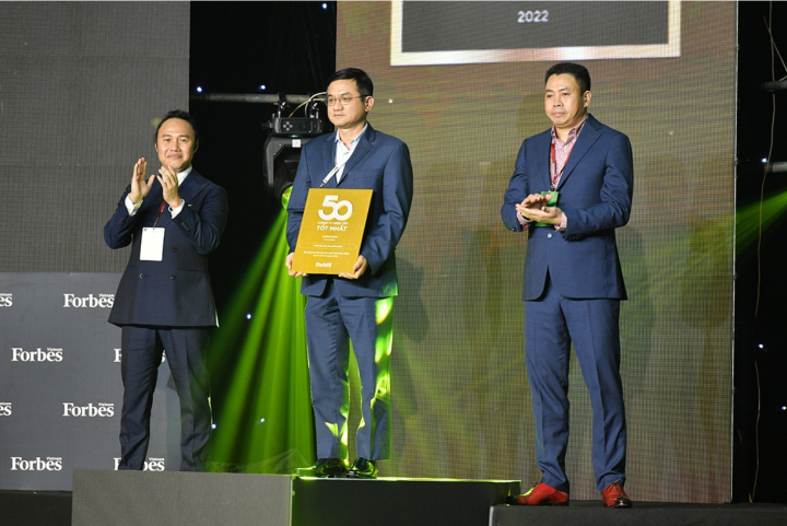 Vinamilk: 10 năm liền trong Top 50 công ty niêm yết tốt nhất của Forbes Việt Nam