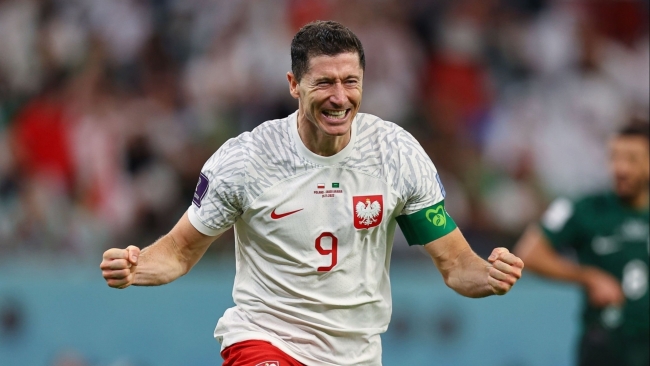Lewandowski bật khóc ăn mừng bàn thắng đầu tiên ở World Cup