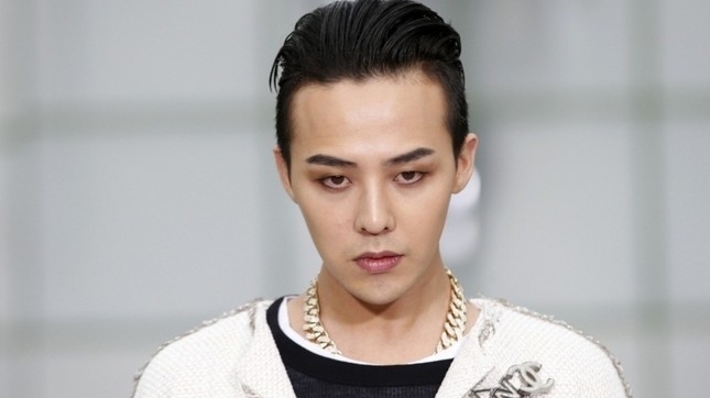 Động thái lạ của G-Dragon giữa lúc bị cảnh sát triệu tập