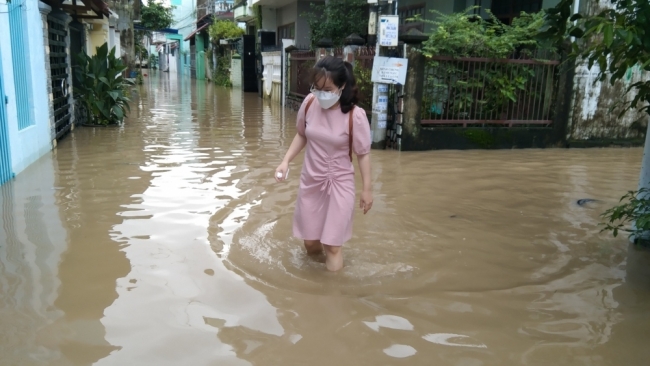 Thời tiết ngày 3/11: Khu vực từ Quảng Trị đến Phú Yên có mưa rào và dông