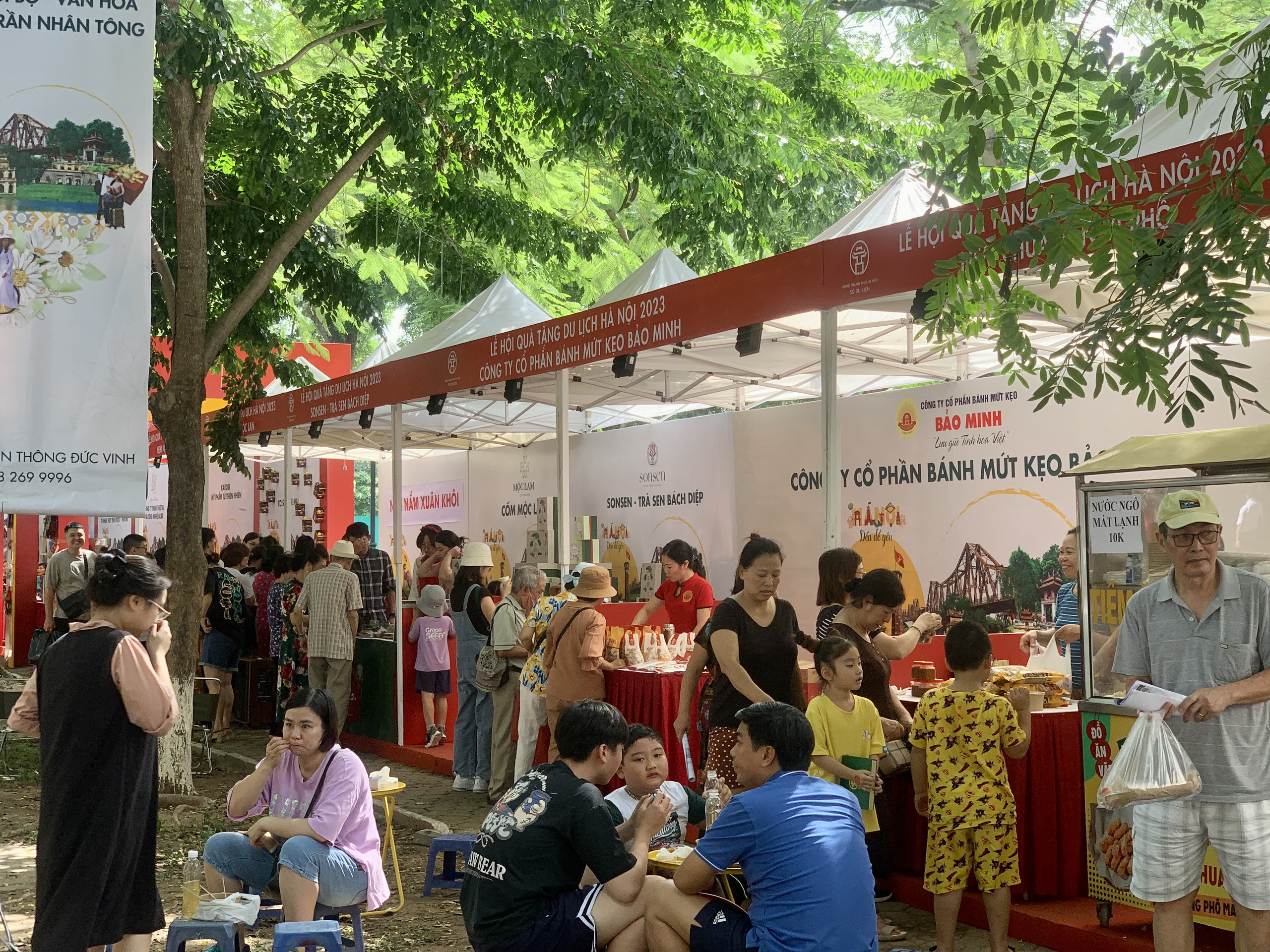 Điểm hẹn văn hoá, ẩm thực cuối tuần tại Lễ hội Quà tặng du lịch Hà Nội 2023