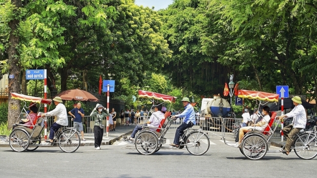 Thời tiết ngày 10/11: Hà Nội nóng lên, có nơi trên 32 độ