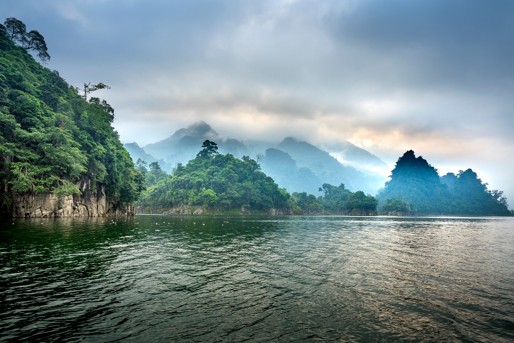 Khám phá Hồ Na Hang - Tiên cảnh giữa đại ngàn