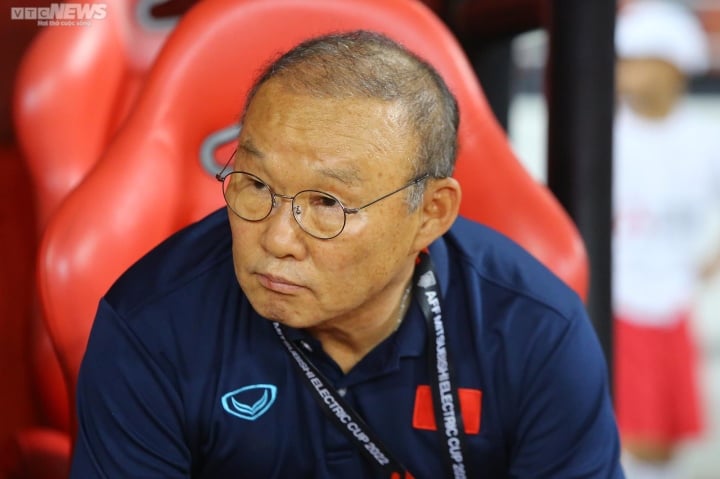 HLV Park Hang Seo bỏ ngỏ khả năng dẫn dắt tuyển Thái Lan