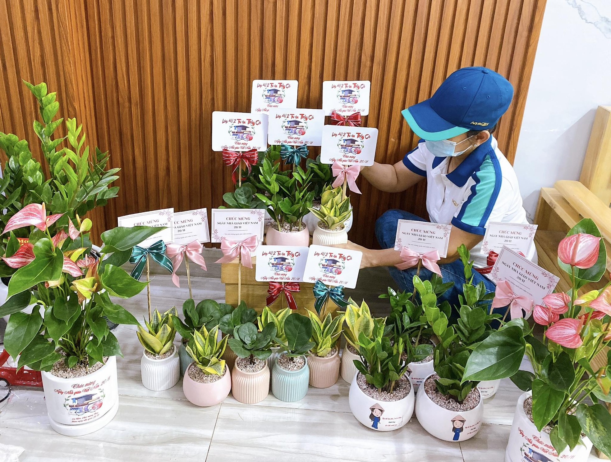 Thị trường 20/11: Nhiều quà tặng vừa tiền, đẹp mắt, ý nghĩa Thị trường 20/11: Nhiều quà tặng vừa tiền, đẹp mắt, ý nghĩa